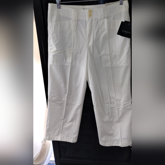 Capris - Picture 1 of 8